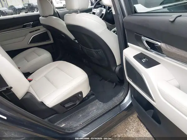 5XYP34HC3MG121648 2021 KIA TELLURIDE - Image 8