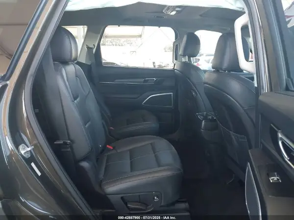 5XYP34HC3MG137056 2021 KIA TELLURIDE - Image 8