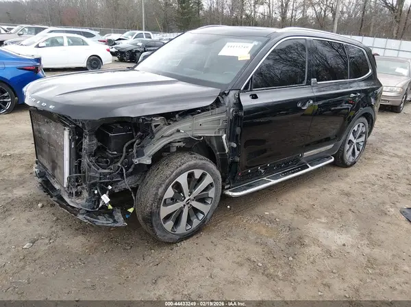 5XYP34HC4LG088061 2020 KIA TELLURIDE - Image 2