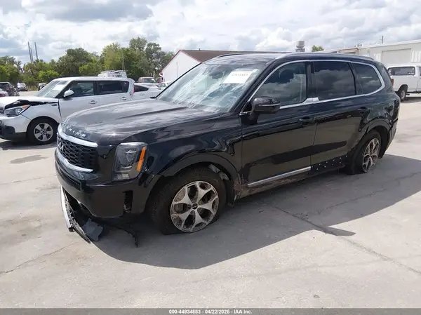 5XYP34HC4NG218083 2022 KIA TELLURIDE - Image 2