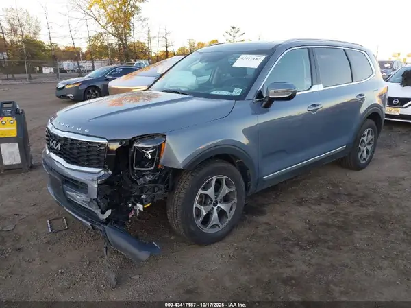 5XYP34HC4NG323013 2022 KIA TELLURIDE - Image 2