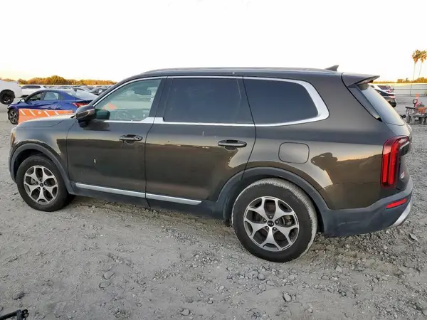 5XYP34HC5LG010906 2020 KIA TELLURIDE - Image 2