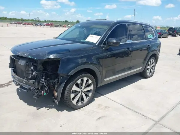 5XYP34HC5MG194200 2021 KIA TELLURIDE - Image 2
