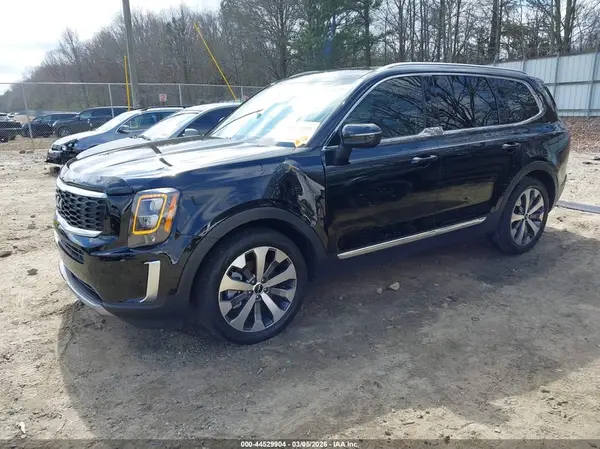 5XYP34HC5NG255675 2022 KIA TELLURIDE - Image 2