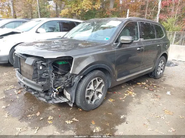 5XYP34HC5NG259175 2022 KIA TELLURIDE - Image 2