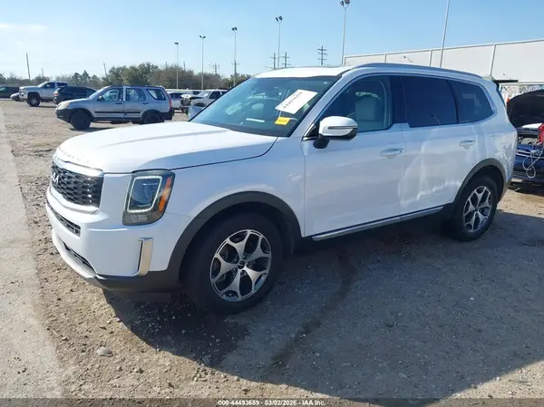 5XYP34HC5NG259581 2022 KIA TELLURIDE - Image 2