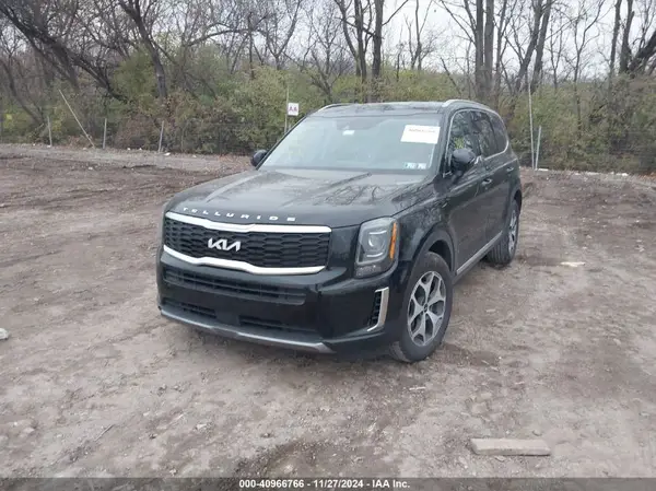 5XYP34HC5NG290362 2022 KIA TELLURIDE - Image 2