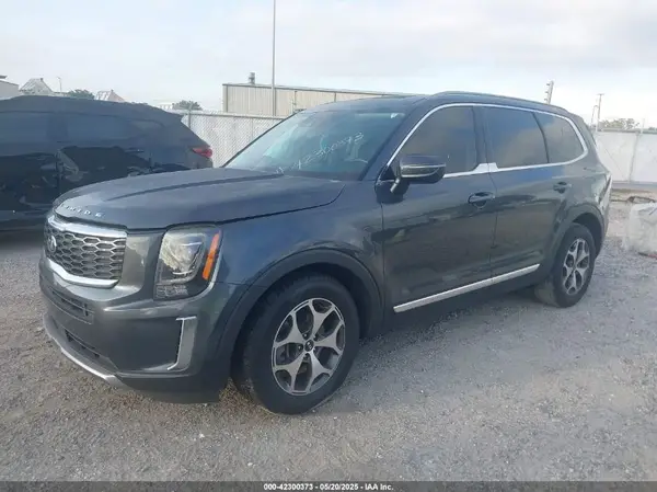 5XYP34HC6LG012342 2020 KIA TELLURIDE - Image 2