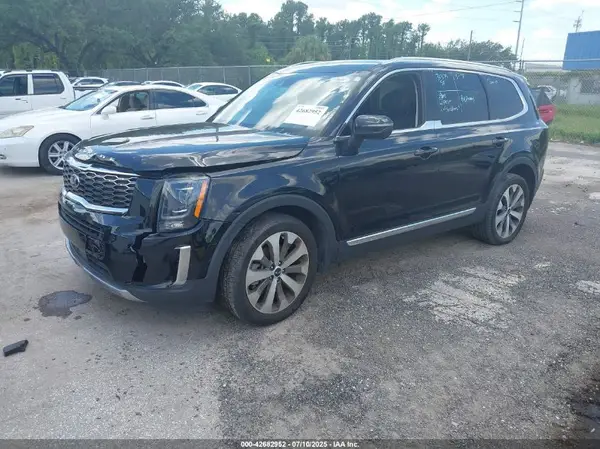 5XYP34HC6LG082293 2020 KIA TELLURIDE - Image 2