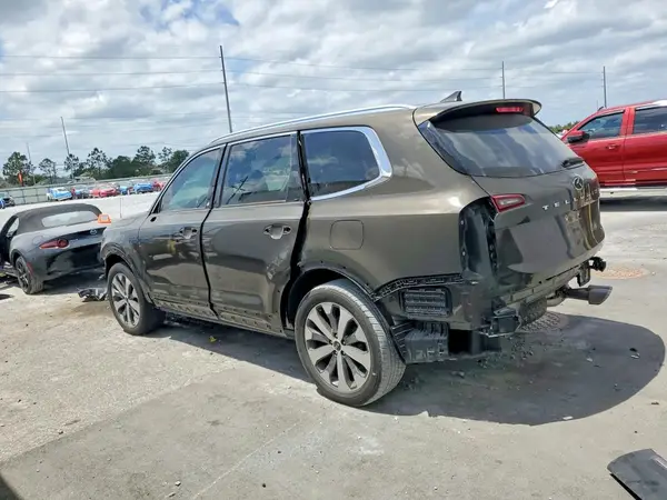 5XYP34HC6LG083573 2020 KIA TELLURIDE - Image 2