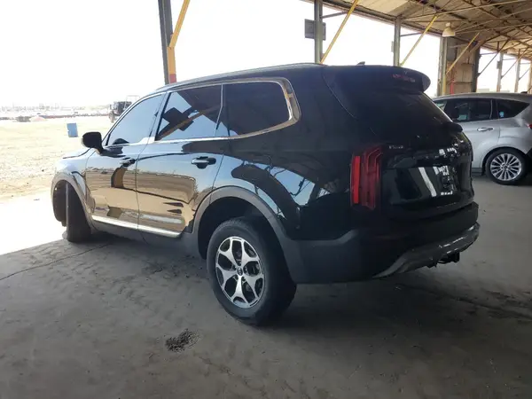 5XYP34HC6MG132434 2021 KIA TELLURIDE - Image 2