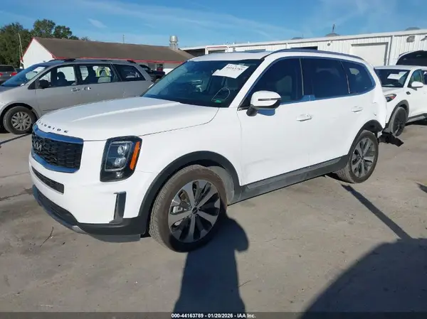 5XYP34HC6NG234818 2022 KIA TELLURIDE - Image 2