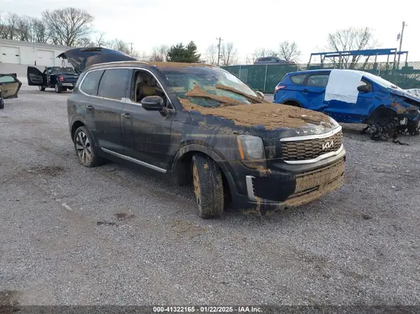 5XYP34HC6NG272369 2022 KIA TELLURIDE - Image 1