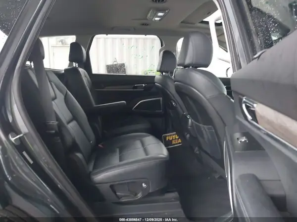 5XYP34HC6NG299877 2022 KIA TELLURIDE - Image 8