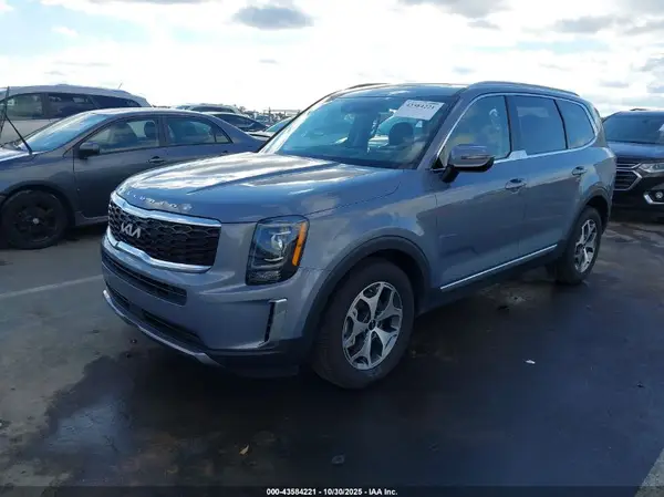 5XYP34HC6NG307122 2022 KIA TELLURIDE - Image 2