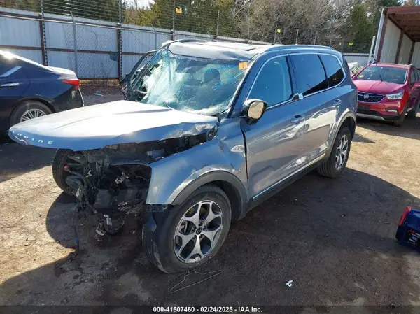 5XYP34HC7LG065048 2020 KIA TELLURIDE - Image 2