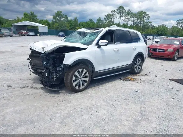 5XYP34HC7LG074039 2020 KIA TELLURIDE - Image 2
