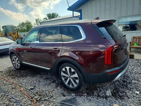 5XYP34HC7NG232379 2022 KIA TELLURIDE - Image 2