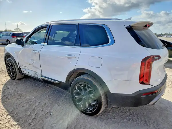 5XYP34HC7NG308263 2022 KIA TELLURIDE - Image 2