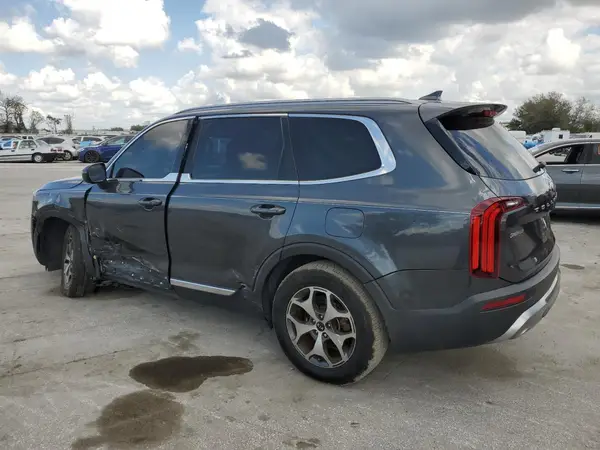 5XYP34HC8LG017395 2020 KIA TELLURIDE - Image 2