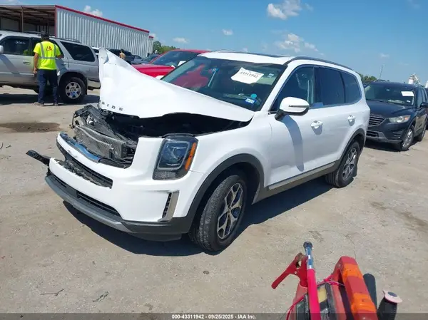 5XYP34HC8MG179691 2021 KIA TELLURIDE - Image 2