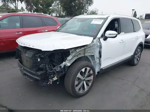 5XYP34HC8NG311446 2022 KIA TELLURIDE - Image 2