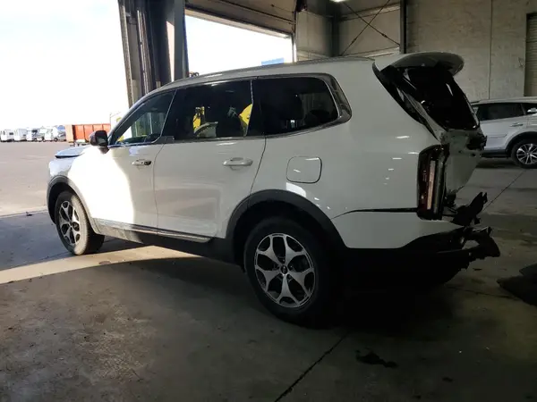 5XYP34HC9LG049708 2020 KIA TELLURIDE - Image 2