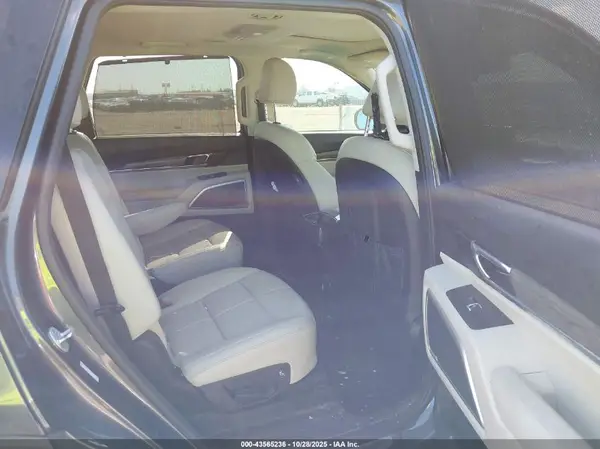 5XYP34HC9LG059672 2020 KIA TELLURIDE - Image 8