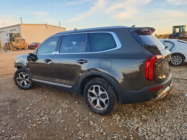 5XYP34HC9MG131732 2021 KIA TELLURIDE - Image 2