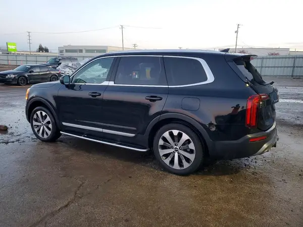 5XYP34HC9NG304084 2022 KIA TELLURIDE - Image 2