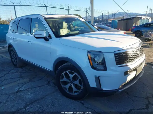 5XYP34HCXLG007922 2020 KIA TELLURIDE - Image 1