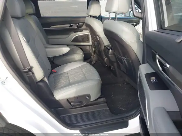 5XYP3DGC0PG349306 2023 KIA TELLURIDE - Image 8