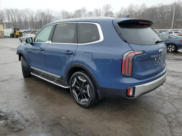 5XYP3DGC0PG376117 2023 KIA TELLURIDE - Image 2