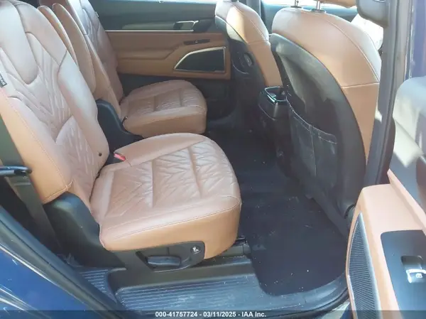 5XYP3DGC0PG377283 2023 KIA TELLURIDE - Image 8