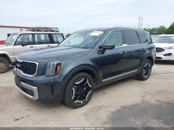 5XYP3DGC1PG332885 2023 KIA TELLURIDE - Image 2