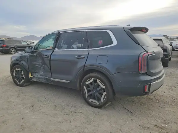 5XYP3DGC1PG334121 2023 KIA TELLURIDE - Image 2