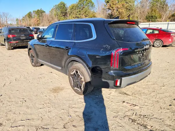 5XYP3DGC1PG356569 2023 KIA TELLURIDE - Image 2