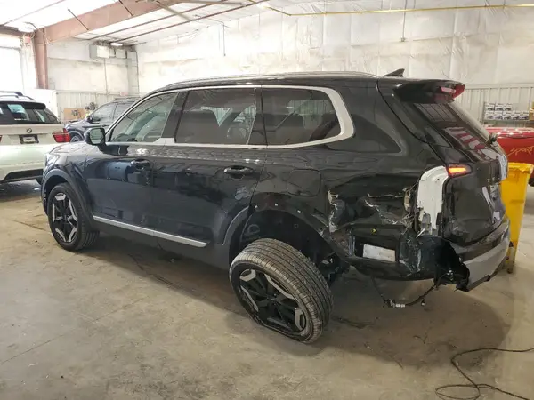 5XYP3DGC1PG363473 2023 KIA TELLURIDE - Image 2