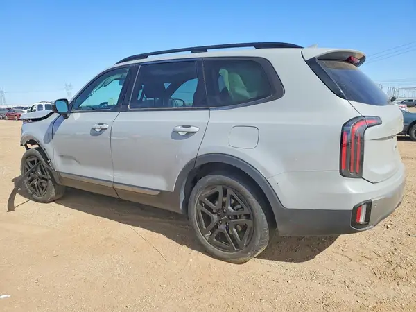 5XYP3DGC1PG372660 2023 KIA TELLURIDE - Image 2