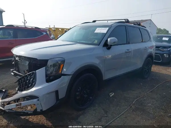 5XYP3DGC1RG427725 2024 KIA TELLURIDE - Image 2