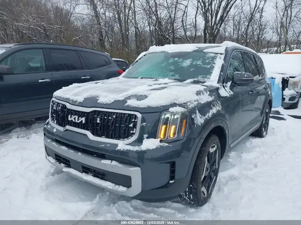 5XYP3DGC2PG371100 2023 KIA TELLURIDE - Image 2
