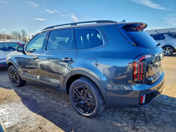 5XYP3DGC2RG437535 2024 KIA TELLURIDE - Image 2