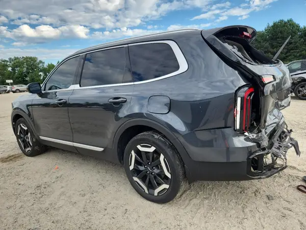 5XYP3DGC3PG328854 2023 KIA TELLURIDE - Image 2