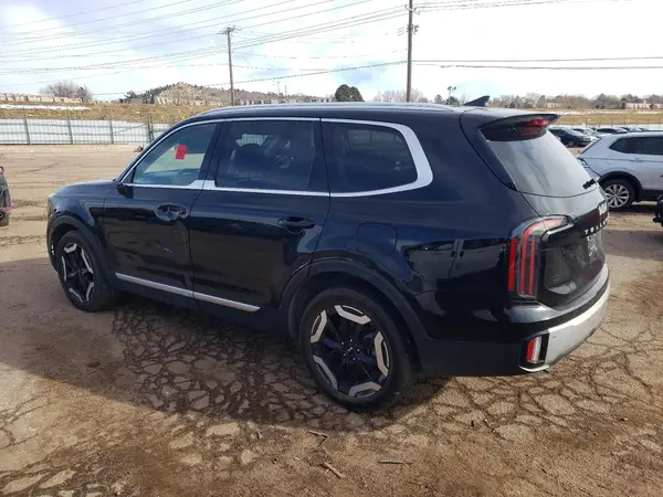 5XYP3DGC3PG389475 2023 KIA TELLURIDE - Image 2