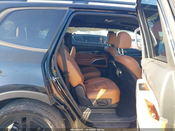 5XYP3DGC5PG410357 2023 KIA TELLURIDE - Image 8