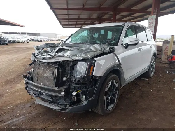 5XYP3DGC5RG456175 2024 KIA TELLURIDE - Image 2