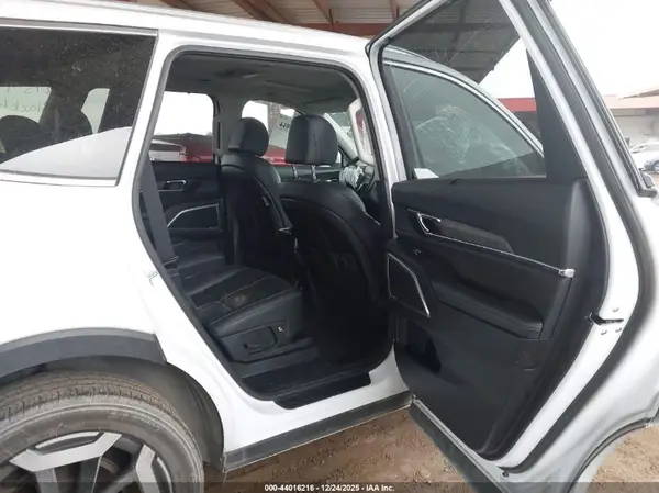 5XYP3DGC5RG456175 2024 KIA TELLURIDE - Image 8