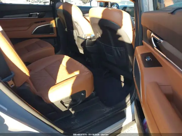 5XYP3DGC6PG392175 2023 KIA TELLURIDE - Image 8