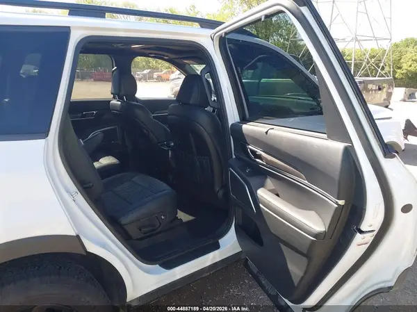 5XYP3DGC6SG585631 2025 KIA TELLURIDE - Image 8