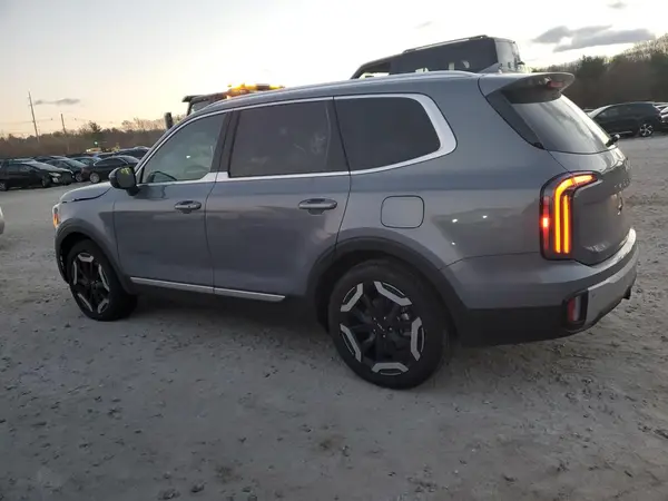 5XYP3DGC7RG499447 2024 KIA TELLURIDE - Image 2